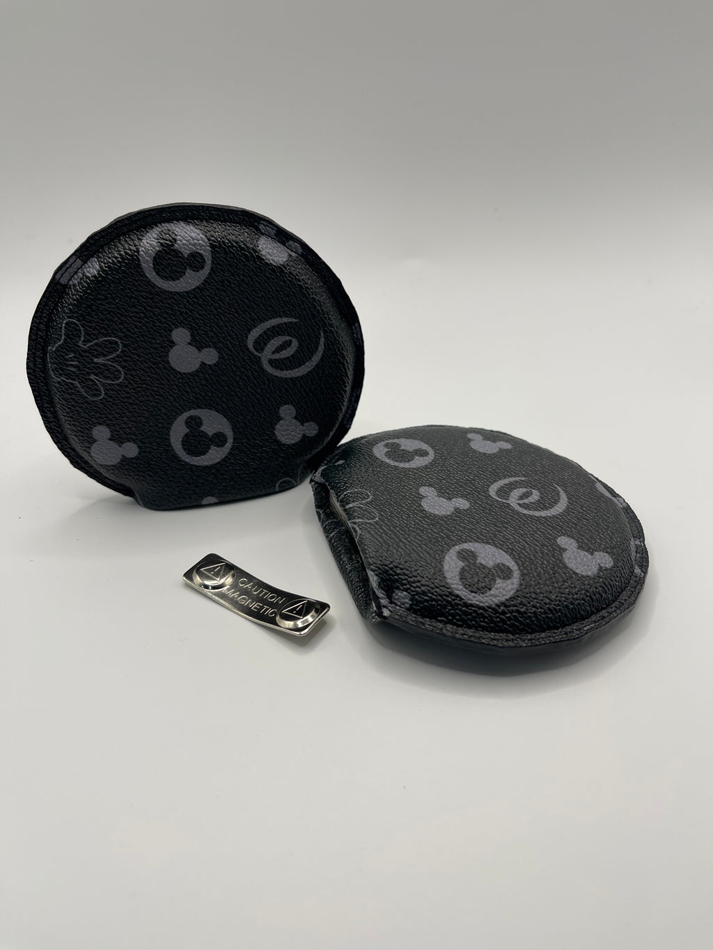 Magnetic "WD" Mouse Ears